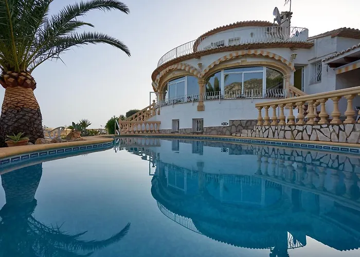 Magnifica Villa Con Impresionantes Vistas Al Mar