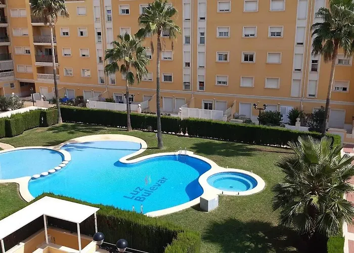 Apartamento Con Piscina Y Vistas A La Montana