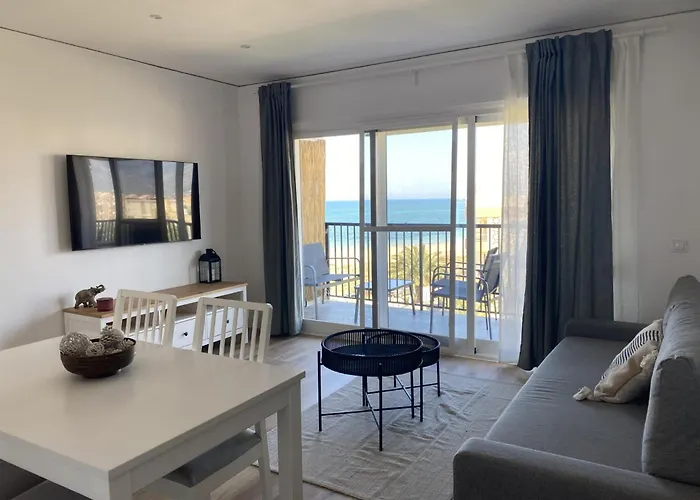 Piso Nuevo Primera Linea A Pie De Playa