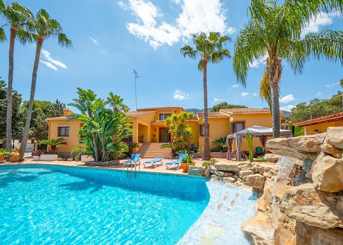 Villa With Private Pool And Tennis Court 150 Metres From The Sea-Villa El Olivo