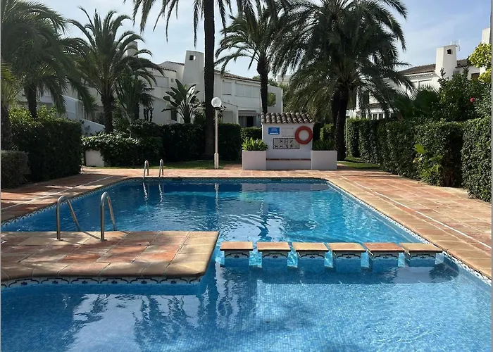 Meerblick & Pool! Traumhaftes Reihenhaus Am Strand