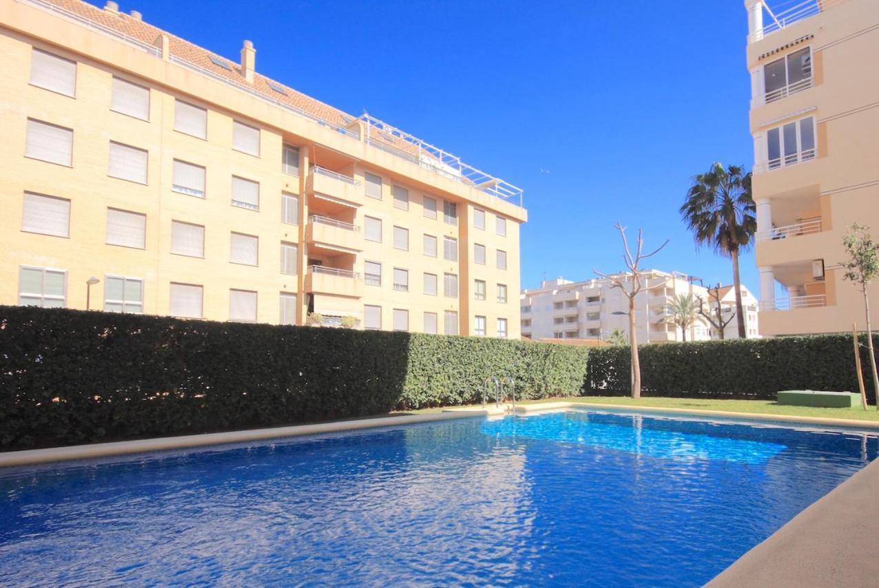Las Alondras Puerto Apartment *