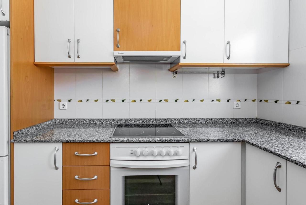 Villa Charming 4-bed In *