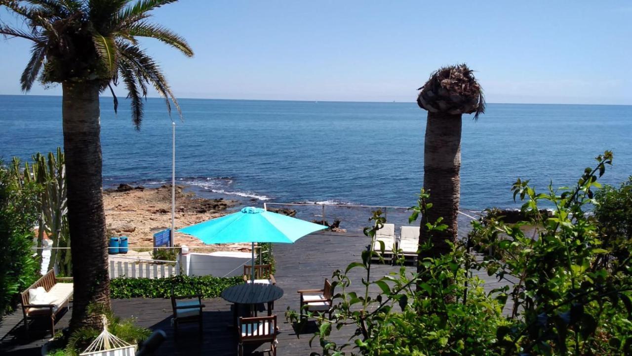 Bed & Breakfast On The Beach Denia Bed and breakfast *