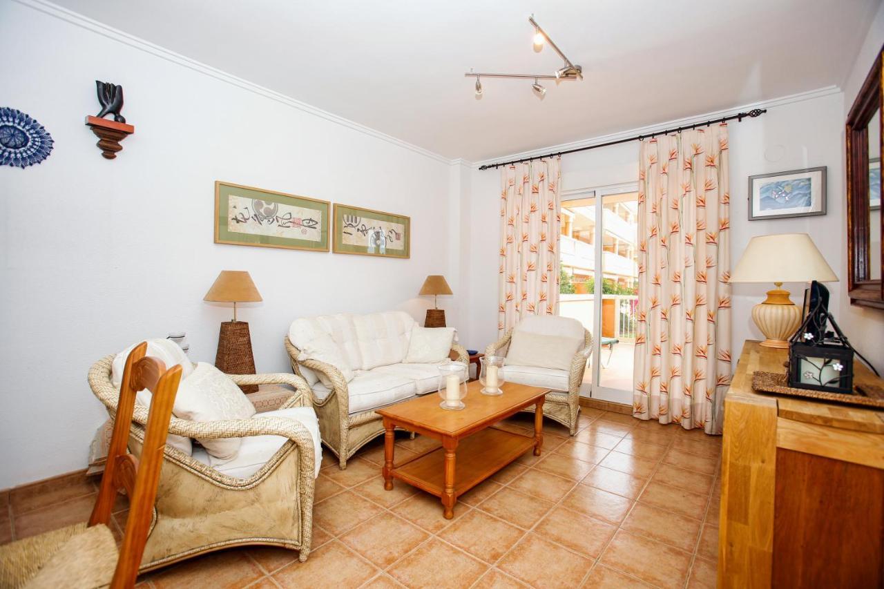 Poseidon Apartment *