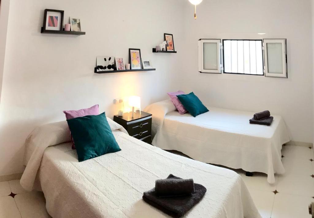 Adosado De 140m2 Con Terraza A 50 M De La Playa Denia