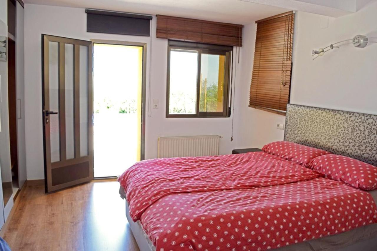 With 4 Bedrooms In With Wonderful Sea View Private Pool Furnished Terrace 4 Km From The Beach Villa Dénia