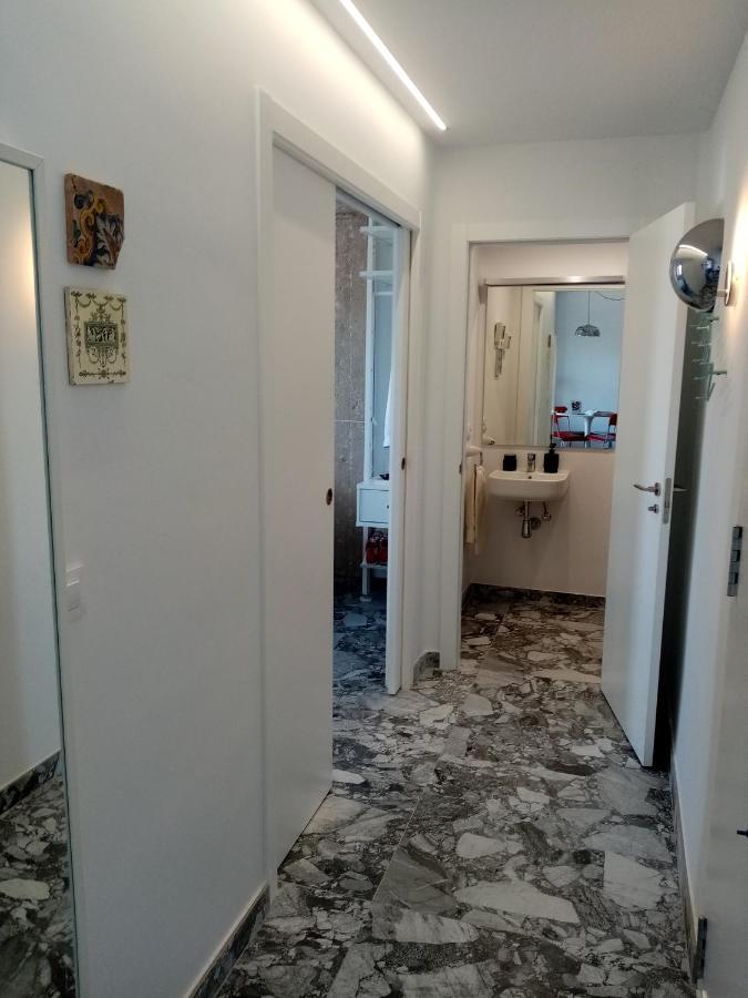 Magníficas Vistas Al Puerto De Apartamento Dénia