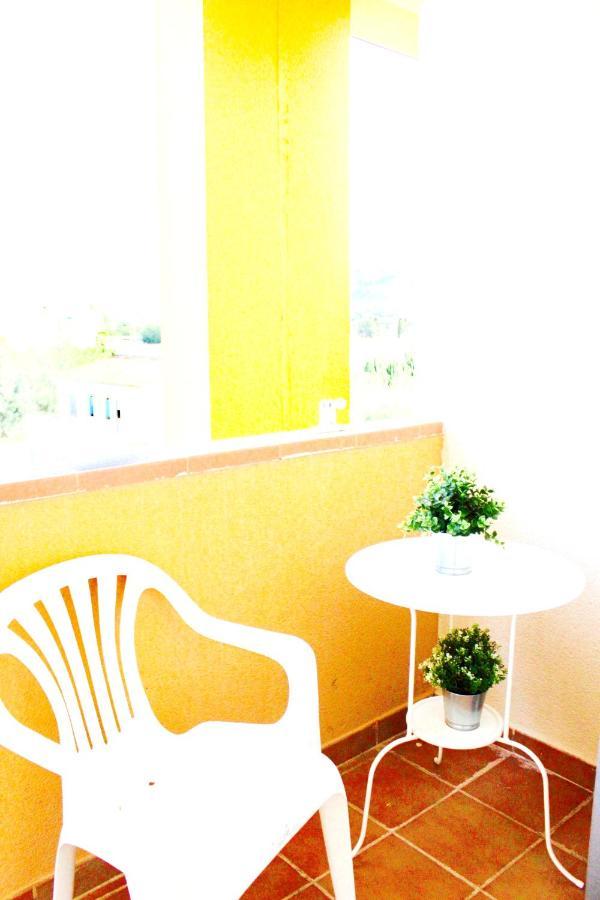 With Shared Pool In 40 M² Mountain View * Denia