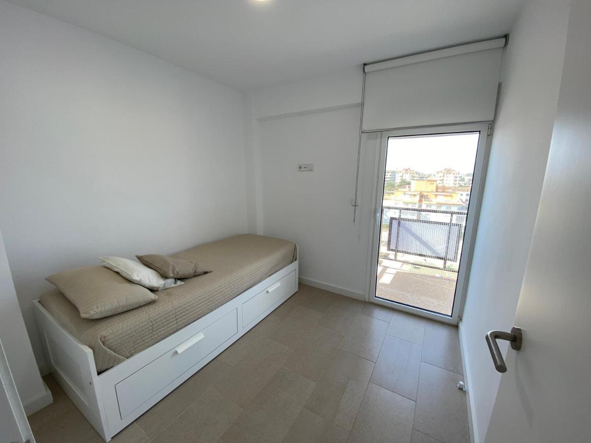 Atico En Primerisima Linea De Playa!!! Apartment Denia
