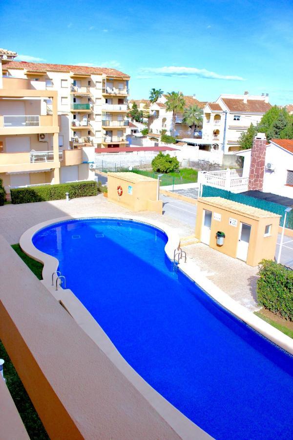 With Shared Pool In 40 M² Mountain View Apartment