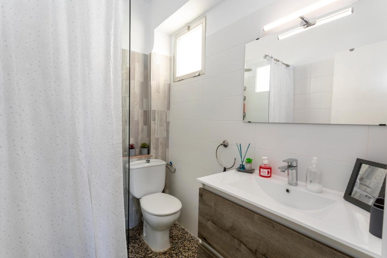 Chopos, 2 Dormitorios, Frente Al Mar, By Bookindenia Apartment *