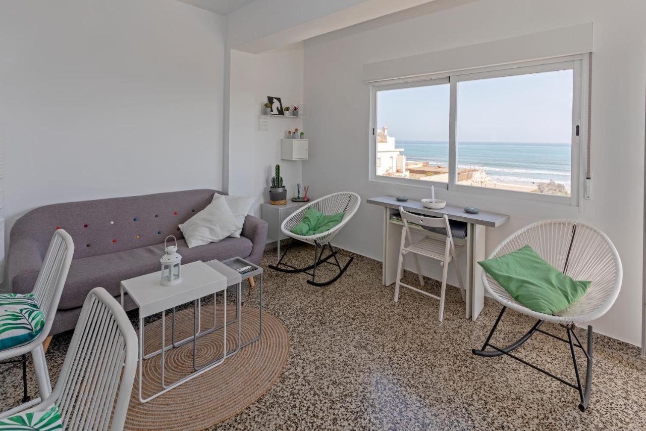 Chopos, 2 Dormitorios, Frente Al Mar, By Bookindenia *