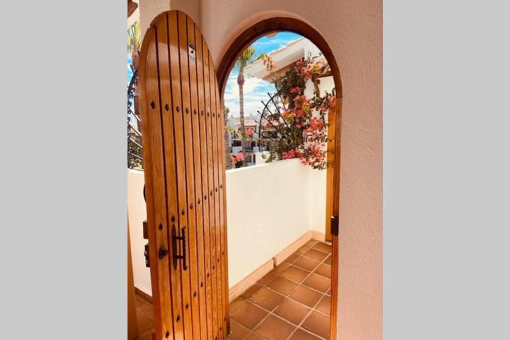 Velas Wonderful Penthouse Apartment *