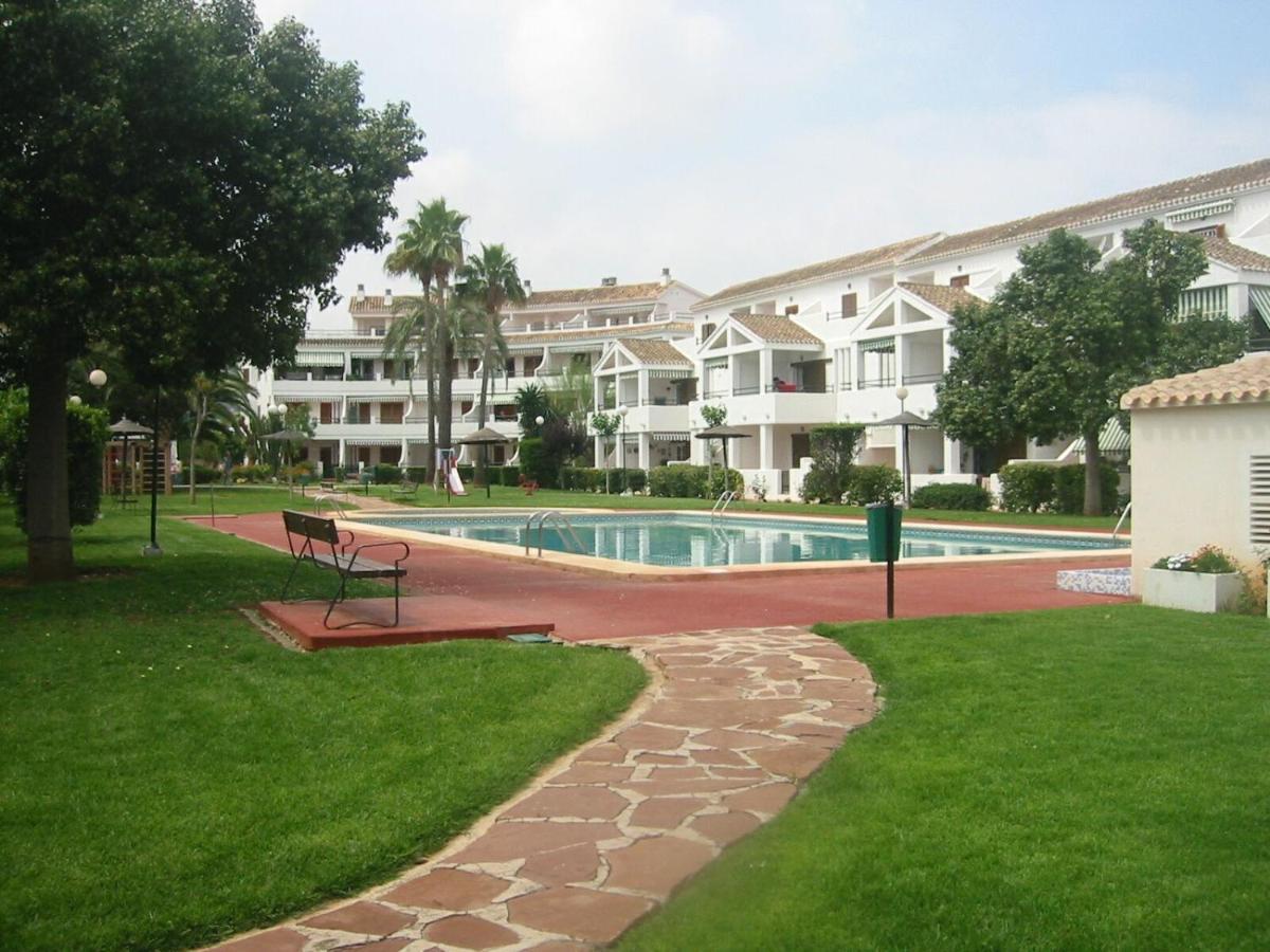 Adosado En Urbanizacion Con Precioso Jardin Holiday home Denia