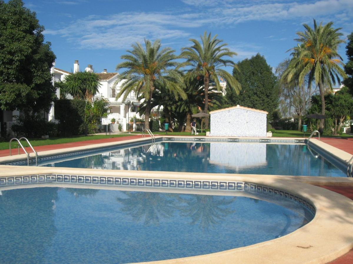 Adosado En Urbanizacion Con Precioso Jardin Holiday home *