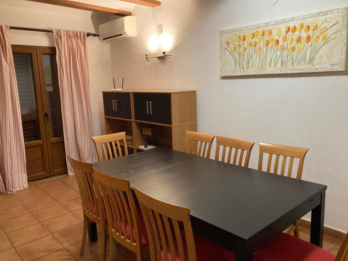 Holiday home Adosado En Urbanizacion Con Precioso Jardin Denia