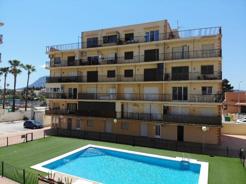 Amaya Locdenia