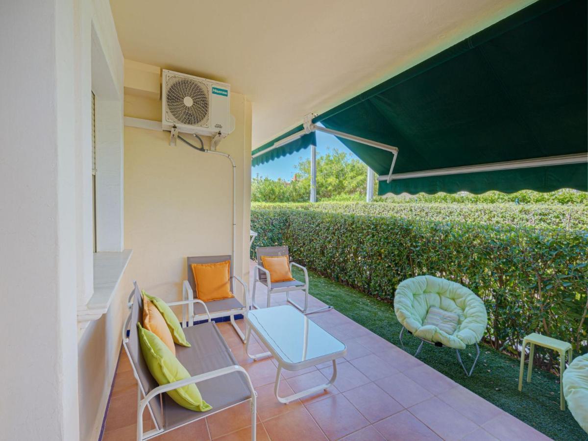 Apartamento With Pool In Urb Medina Del Sol *