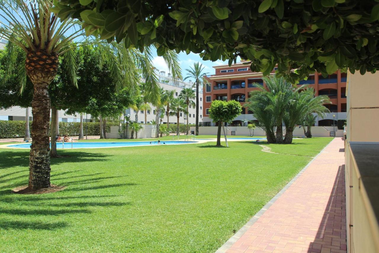 Jardines De Marinas - *