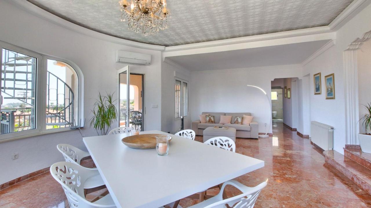 Villa Tosal Gros St *