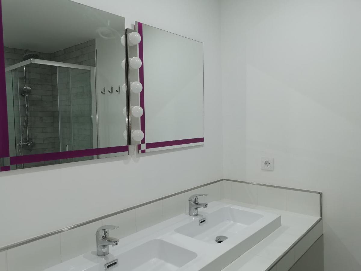 Laguna Locdenia Apartment *