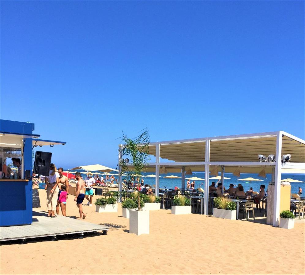 Playasol Daly A 200 M De La Playa *