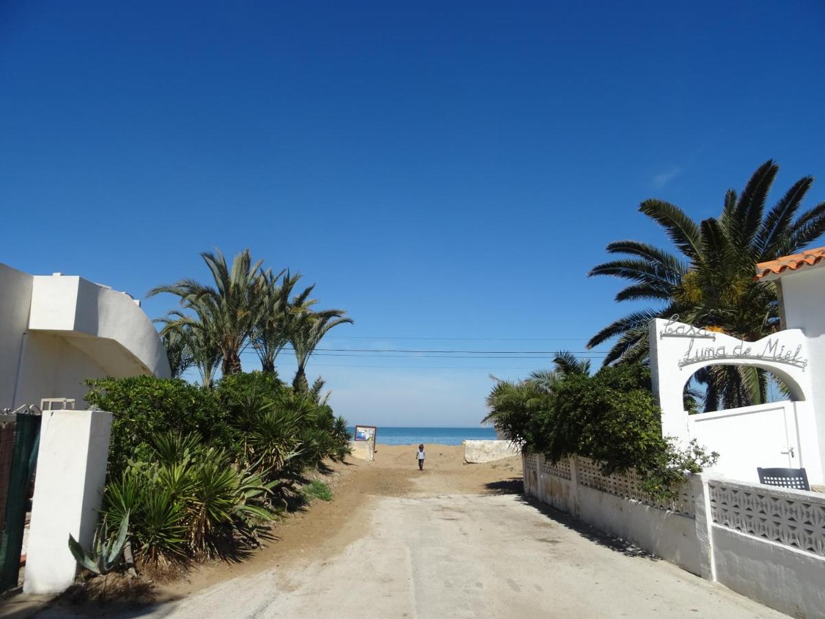 At Seafront With Private Garden-655 Dénia