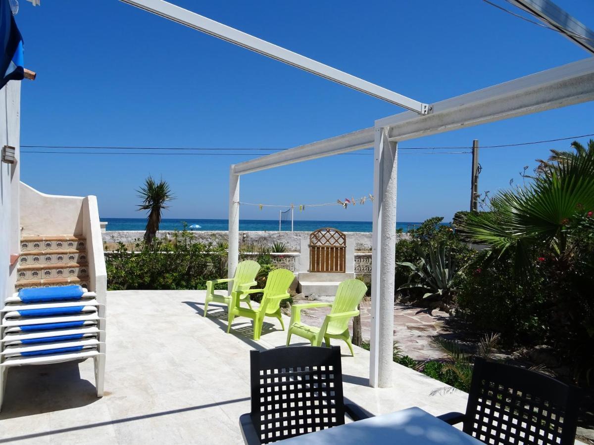 At Seafront With Private Garden-655 Dénia