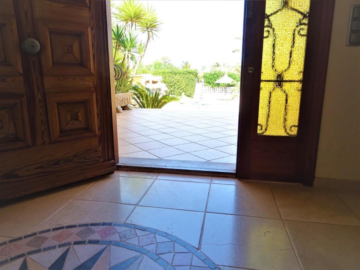 With Private Pool And Tennis Court 150 Metres From The Sea-villa El Olivo Villa *