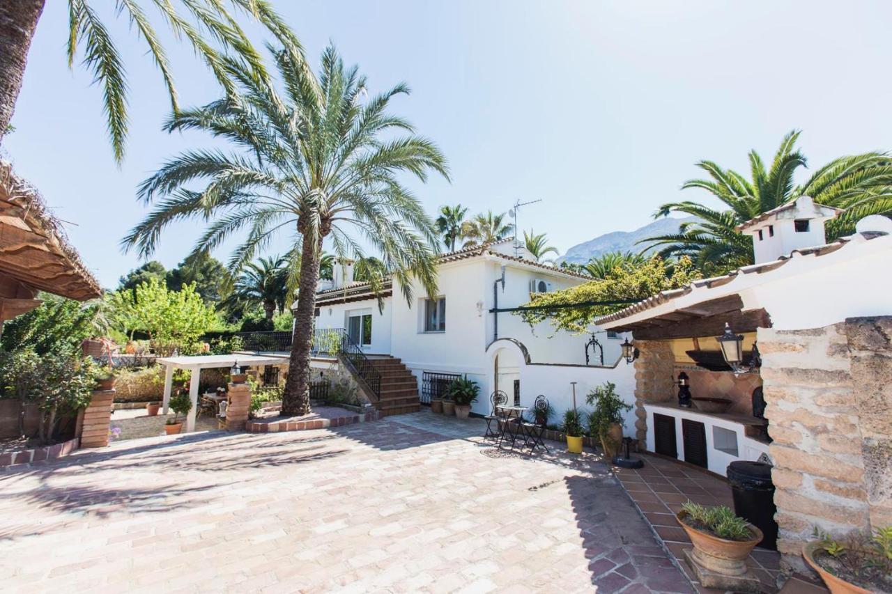 Pepe Villa *