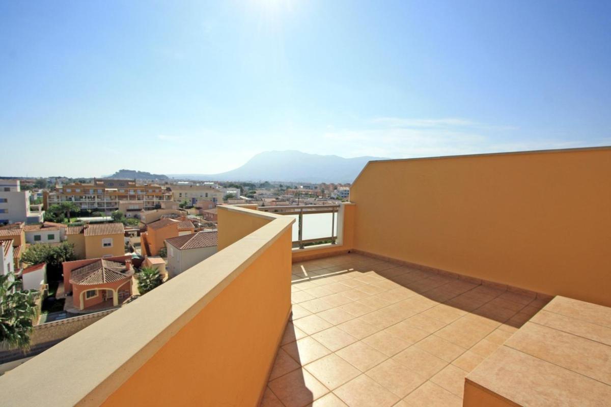 Apartamento Doramar Iii ático 200m De La Playa Y 1.5km De *
