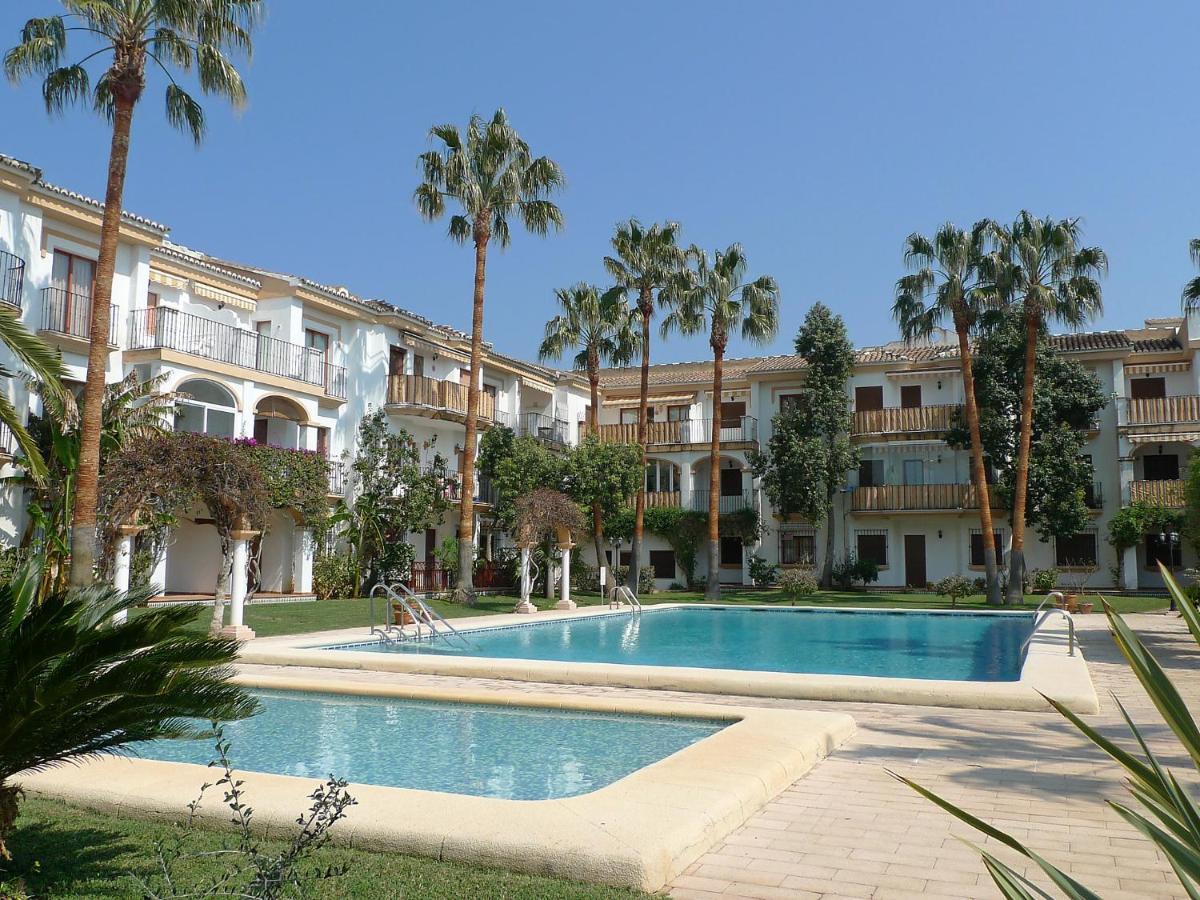 Apartment Apartment El Patio By Interhome