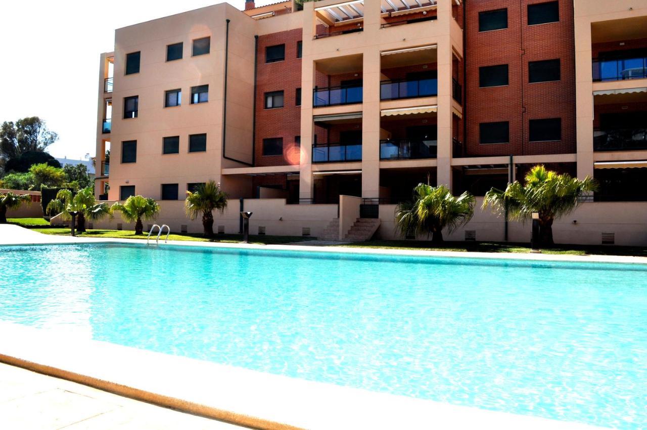 Apartment Darsena Planta Baja Con Jardin, Frente Al Puerto Nautico