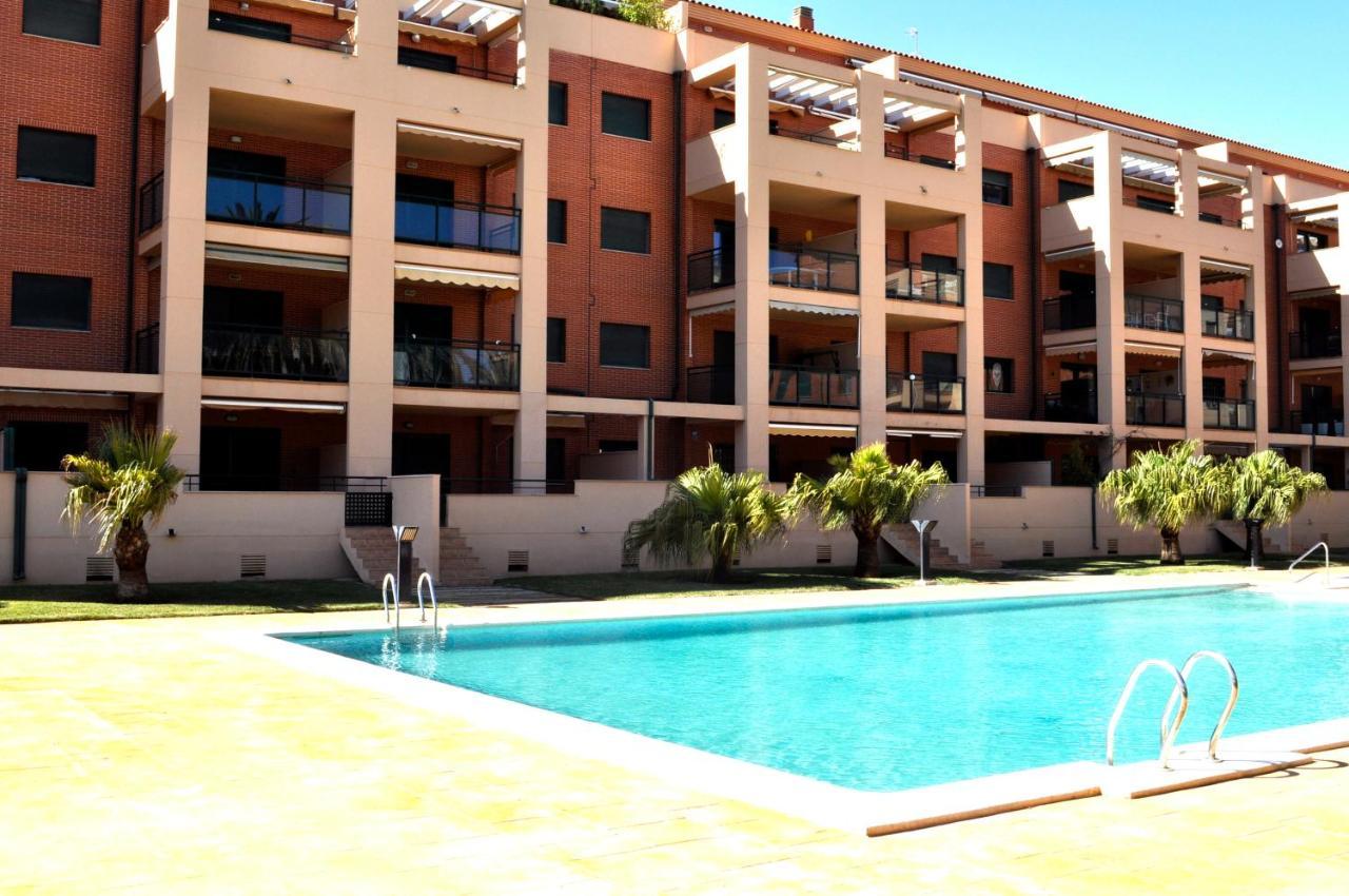 Apartment Darsena Planta Baja Con Jardin, Frente Al Puerto Nautico *