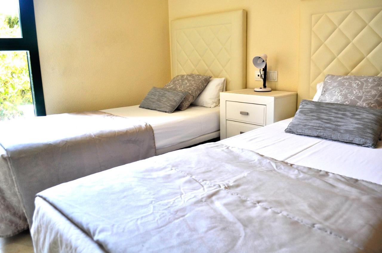 Apartment Darsena Planta Baja Con Jardin, Frente Al Puerto Nautico *