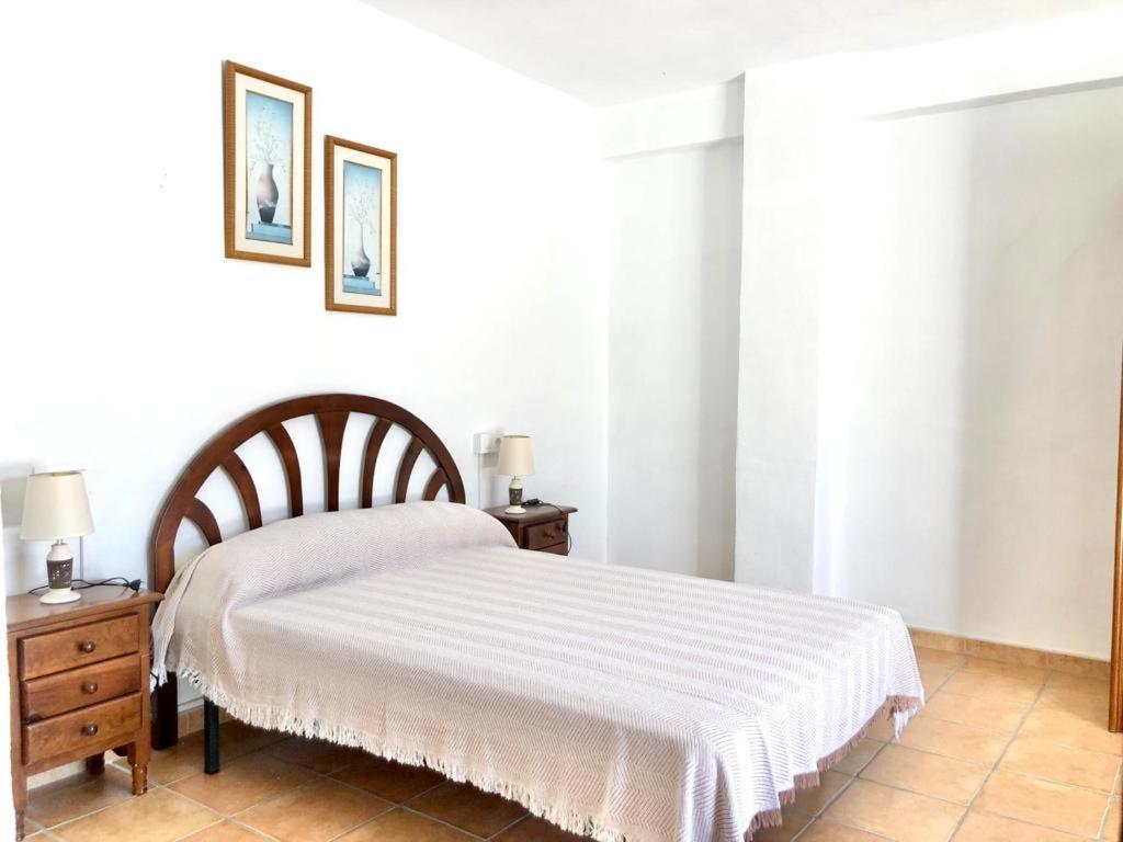 Con Piscina Y Barbacoa Holiday home