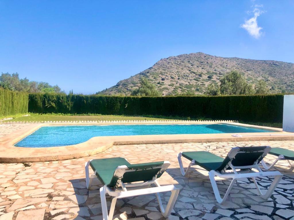 Holiday home Con Piscina Y Barbacoa