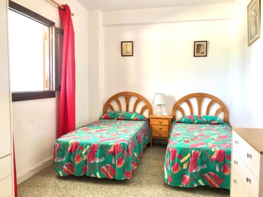 Con Piscina Y Barbacoa Holiday home *
