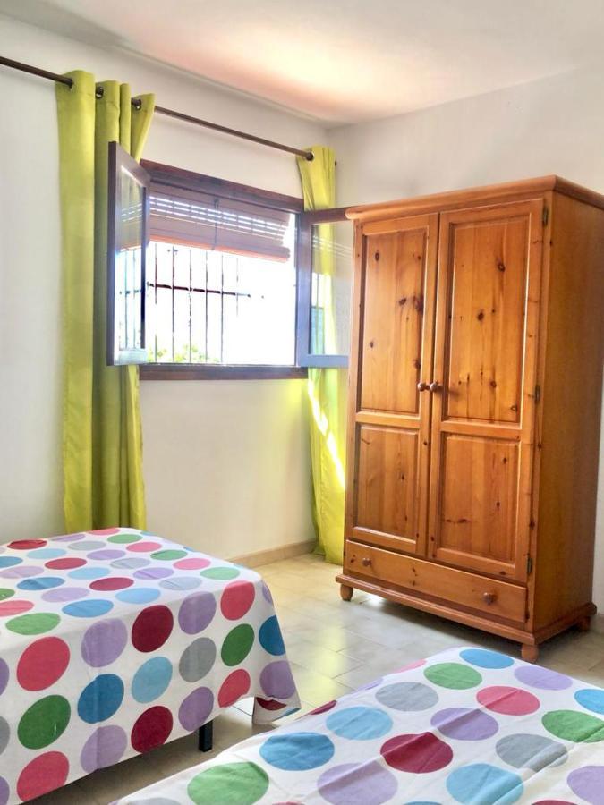Con Piscina Y Barbacoa Holiday home Denia