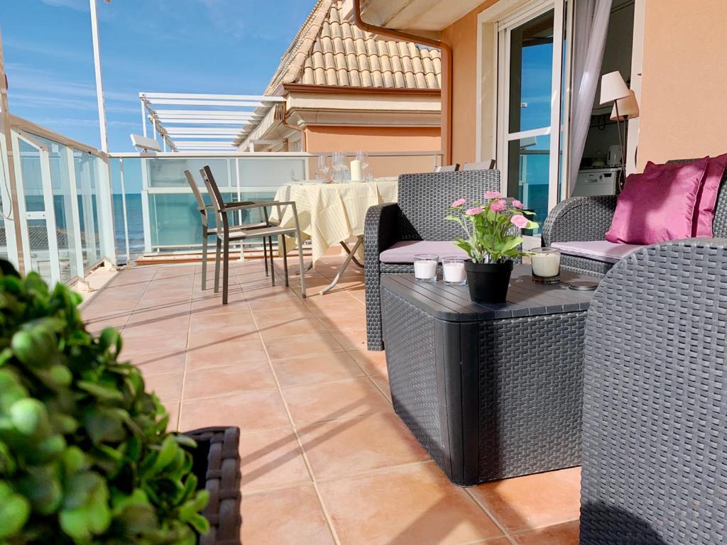 Mirador Al Mar 84 By Homeprive