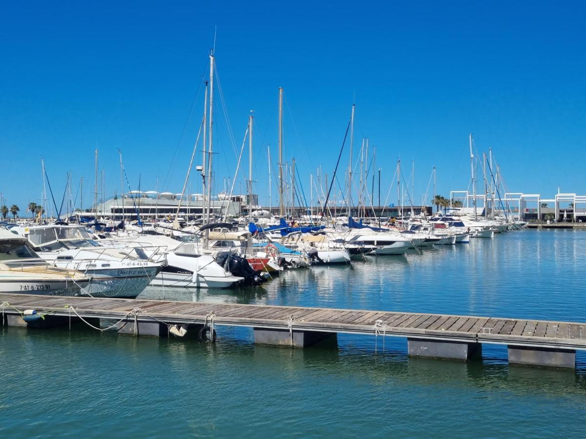Apartamento En Frente Al Puerto!