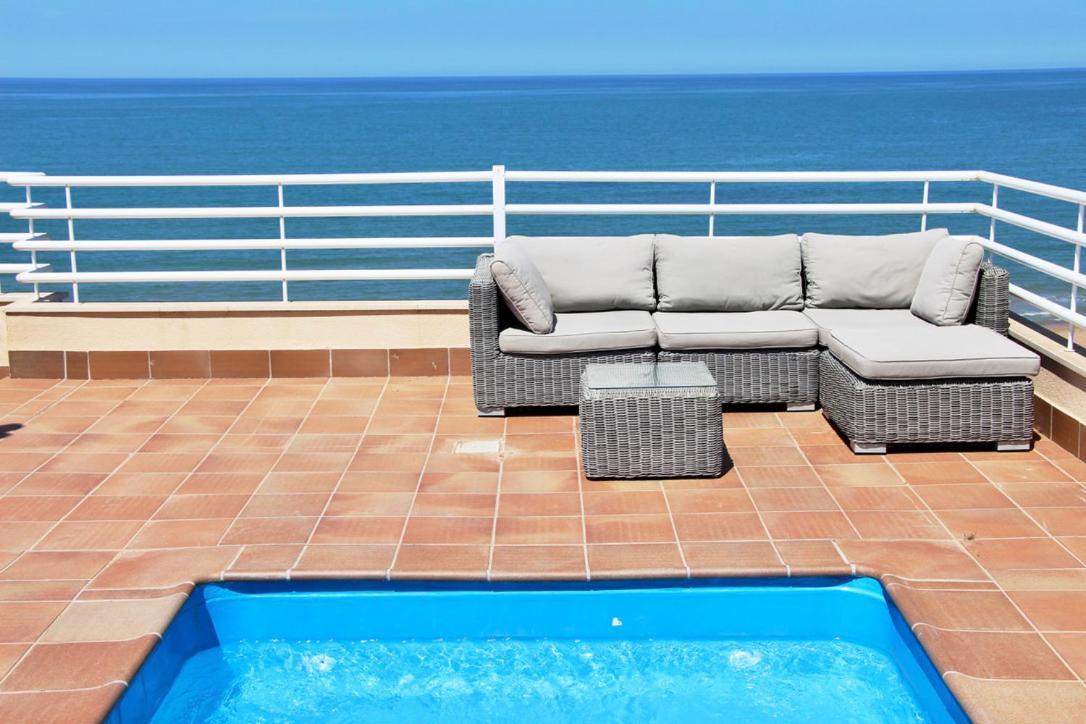 Atico Frontal Al Mar Con Piscina Privada By Homeprive Denia