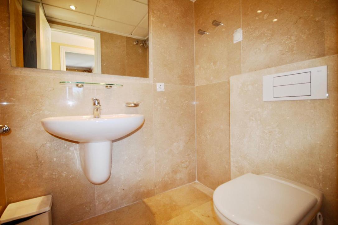 Atico Con Piscina Privada En Primera Linea Apartment *