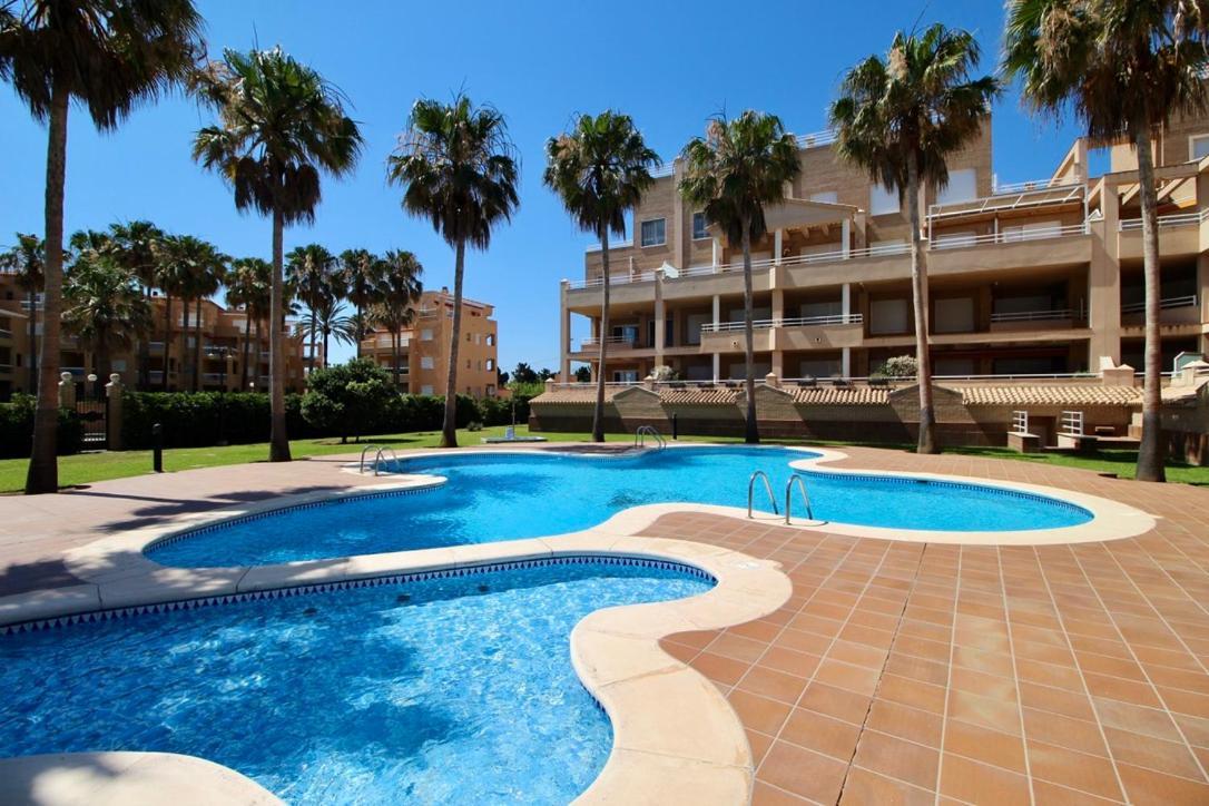 Atico Con Piscina Privada En Primera Linea *