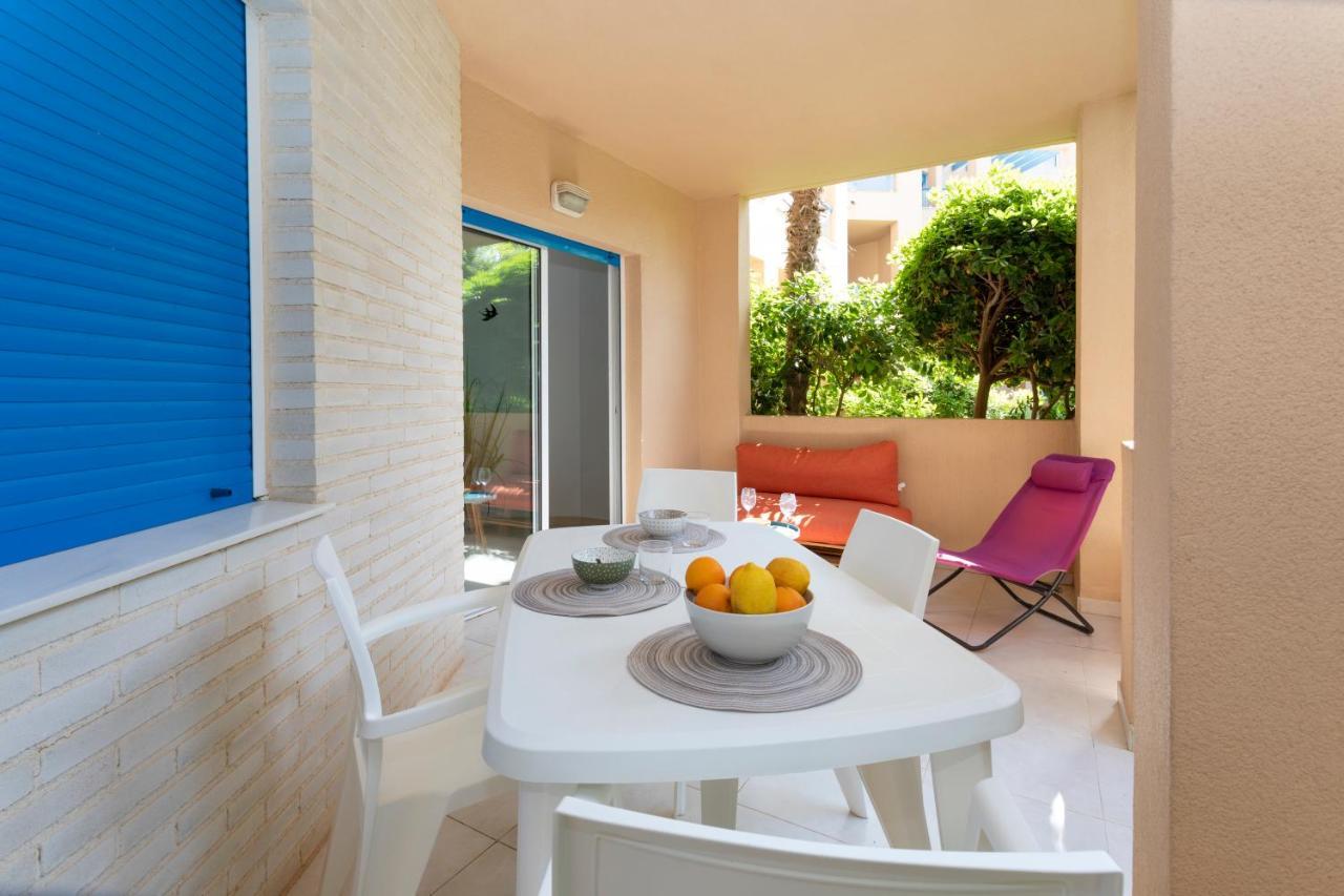 Apartment Dunas, Bajo, 2 Dormitorios, 25m Del Mar, By Bookindenia *