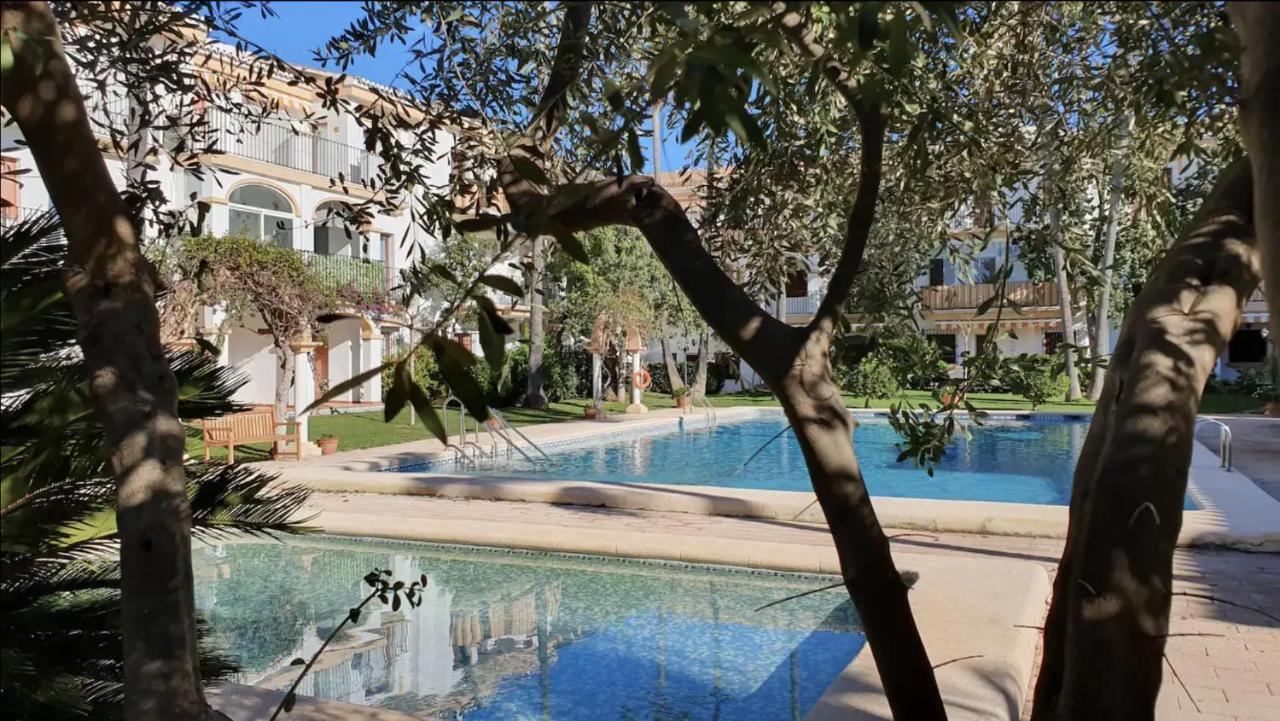 Lovely In Denia; El Patio Apartment *