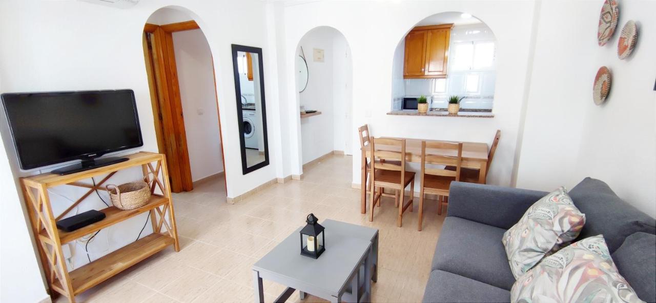 Daly By Costa Apartment *