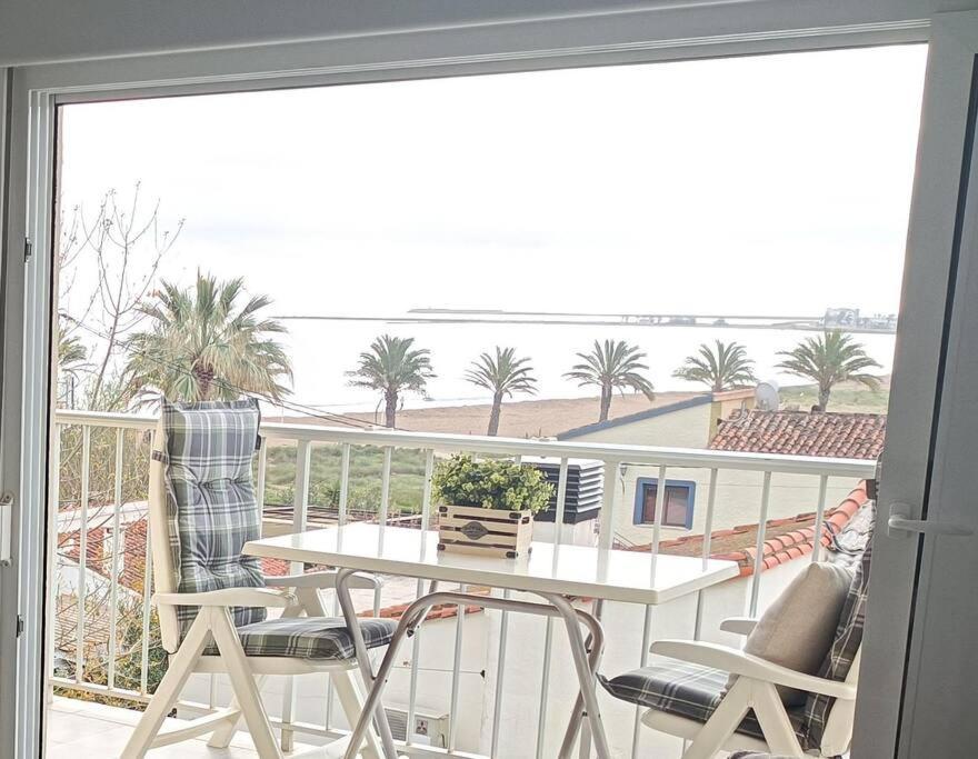 Acogedor En Primera Linea De Playa Apartment Denia