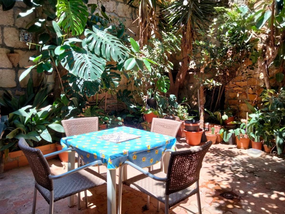 Estudio Ca Nana Denia